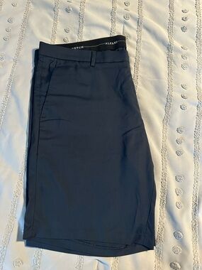 Men’s Alfani Dark Navy Stretch Shorts Waist 40 inches
